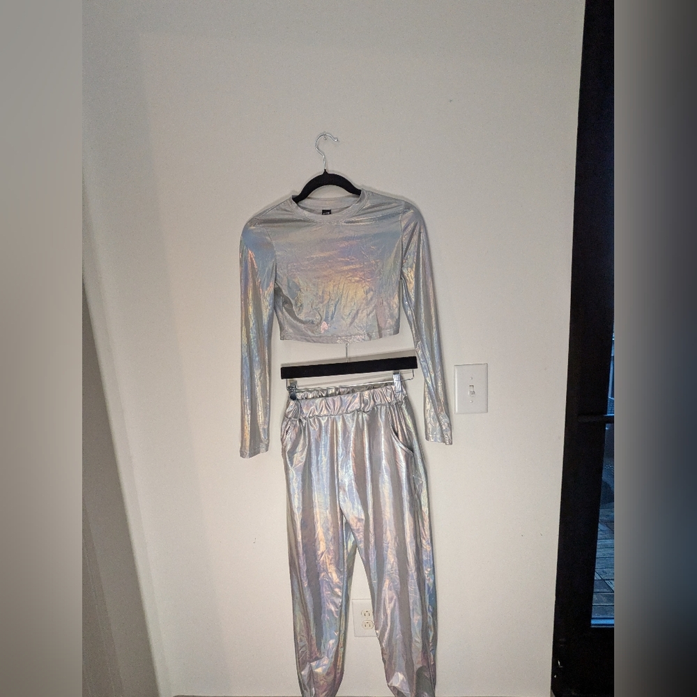 Holographic Silver Two-Piece Set Small Rave Metallic Coachella